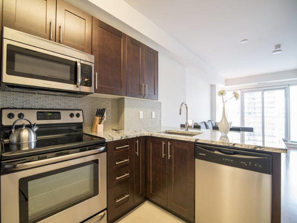 Nge - Rideau Street Apartment